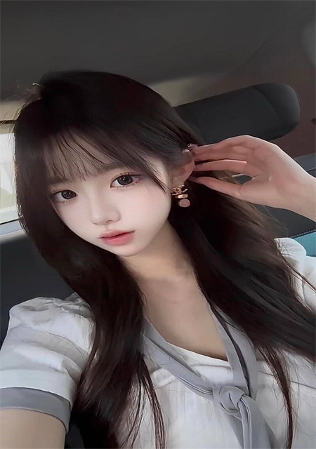 上海私人伴游女孩车模竺虹嫣小姐姐-资讯
